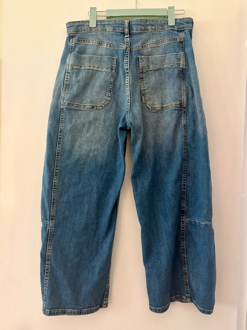 Anthropologie Pilcro Kenna Heritage Wide-Leg Barrel Jeans in Blue Wash 29 - Picture 3 of 4